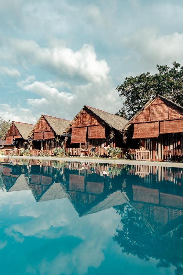 Nipoh Beach Cottage Kijal Dış mekan fotoğraf